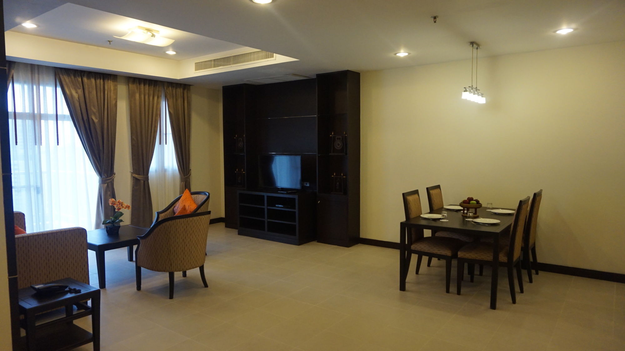 Grand Asoke Suites Boutique Residence Bangkok Extérieur photo